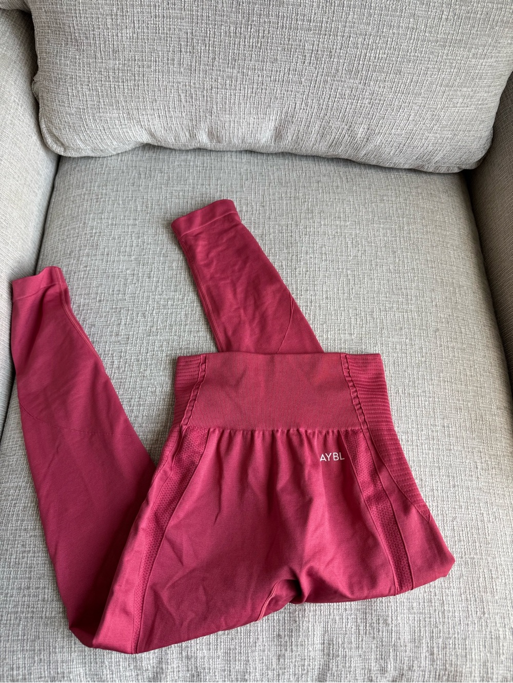 AYBL High-Waist Leggings in Raspberry Red